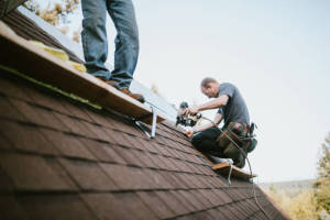 Local Roofers in Greenwood Spg, MS